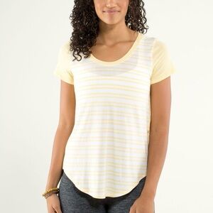 Lululemon Serene Short Sleeve Twin Stripe Heather Sizzle size 12